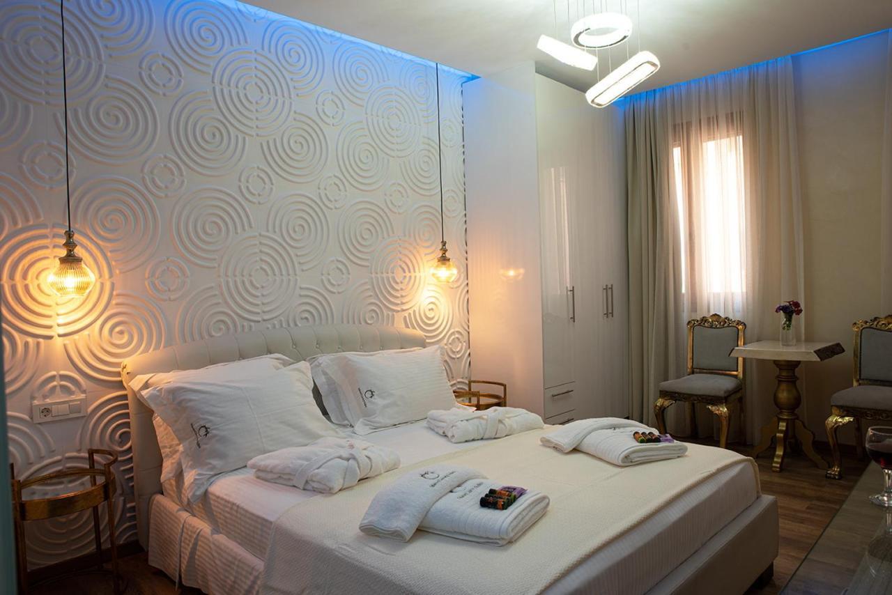 Edward Luxury Suites Ханья Экстерьер фото